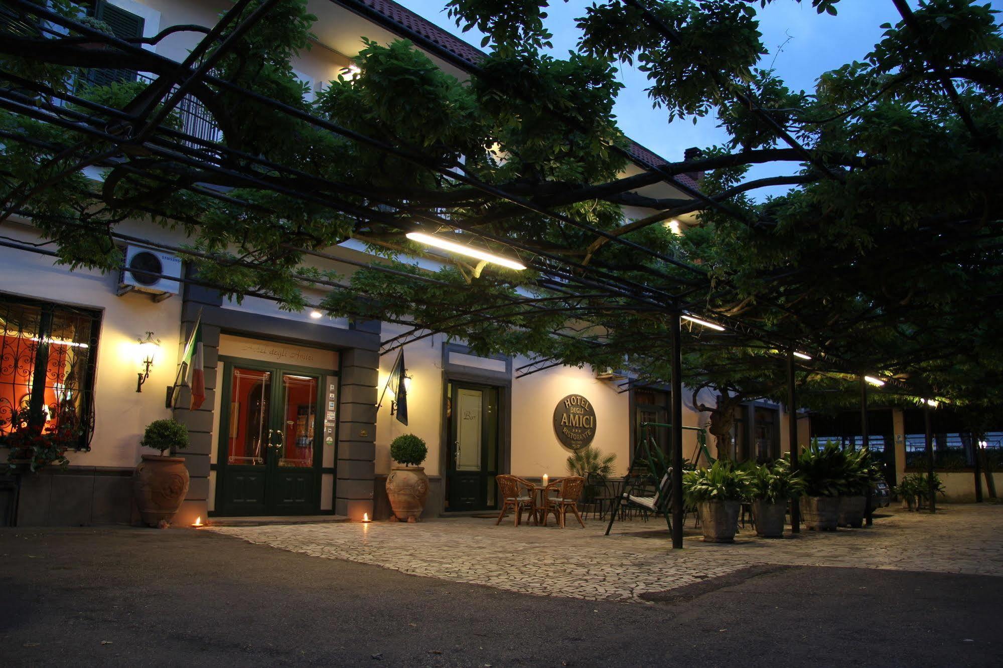 迪利阿米奇酒店 庞贝 外观 照片